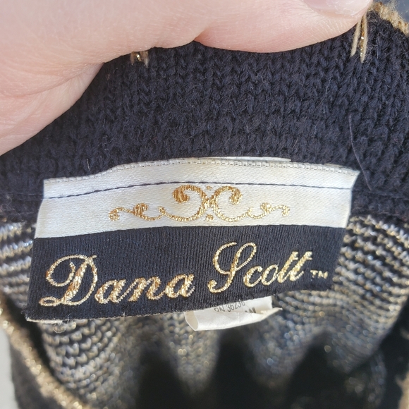 Dana Scott Metallic Floral Long Sleeve Black and Gold Vintage Sweater Top NWOT - Picture 3 of 17